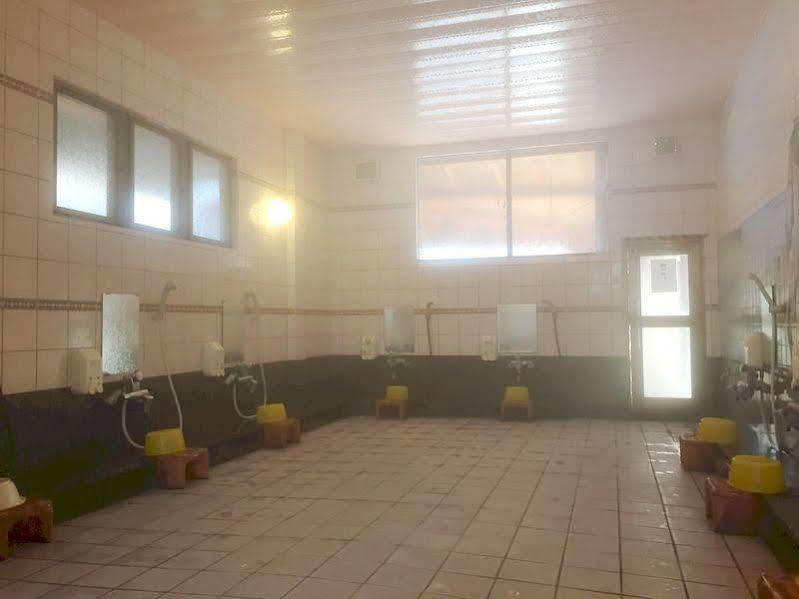 Отель Minshuku A Course Сирахама Экстерьер фото